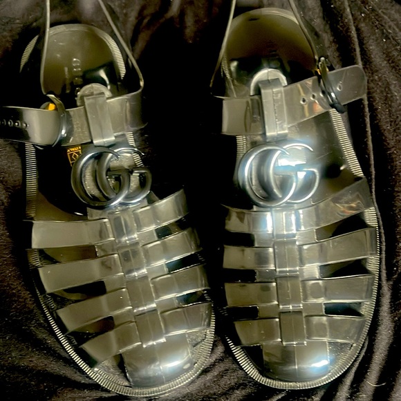 Gucci - Picture 1 of 4